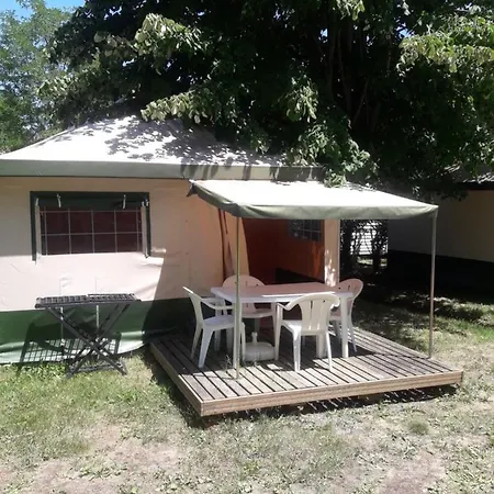 Camping Village L'apamée 3*